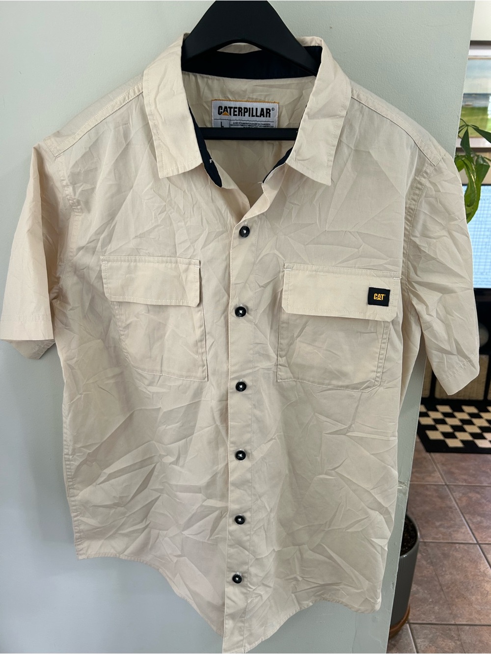Caterpillar (CAT) Men's Short Sleeve Relaxed Poplin Utility Work Shirt - Size L